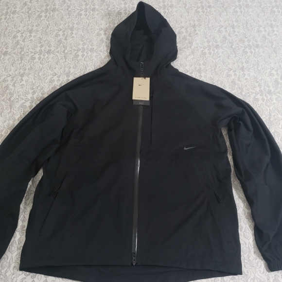 Nike Other - Mens Nike Black Active Jacket Size Medium